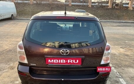 Toyota Corolla Verso I, 2008 год, 830 000 рублей, 3 фотография