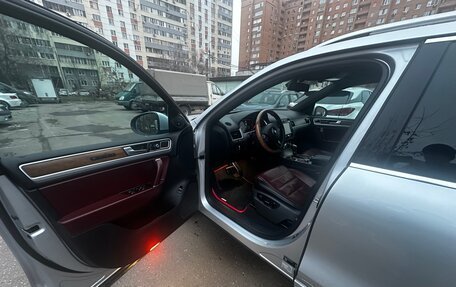Volkswagen Touareg III, 2010 год, 2 800 000 рублей, 13 фотография