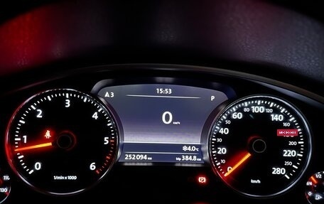 Volkswagen Touareg III, 2010 год, 2 800 000 рублей, 23 фотография