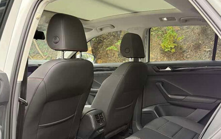 Volkswagen T-Roc I, 2022 год, 1 540 000 рублей, 11 фотография