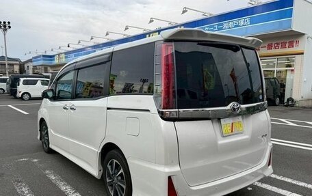 Toyota Noah III, 2019 год, 1 876 000 рублей, 12 фотография