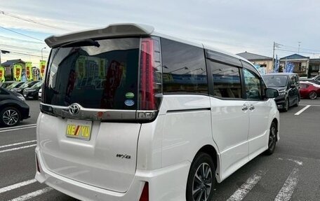 Toyota Noah III, 2019 год, 1 876 000 рублей, 13 фотография