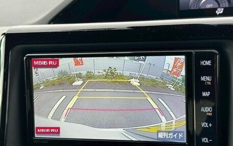 Toyota Noah III, 2019 год, 1 876 000 рублей, 8 фотография