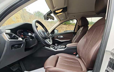 BMW 3 серия, 2021 год, 2 710 000 рублей, 8 фотография