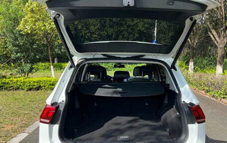 Volkswagen Tiguan II, 2022 год, 2 630 000 рублей, 21 фотография