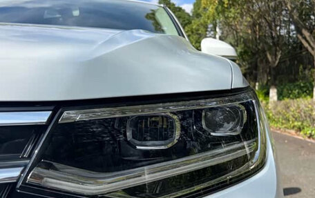 Volkswagen Tiguan II, 2022 год, 2 630 000 рублей, 15 фотография