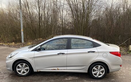 Hyundai Solaris II рестайлинг, 2011 год, 615 000 рублей, 2 фотография