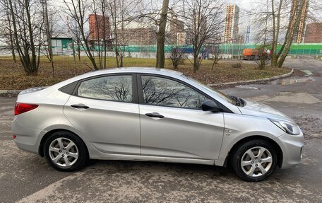 Hyundai Solaris II рестайлинг, 2011 год, 615 000 рублей, 6 фотография