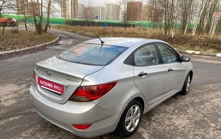 Hyundai Solaris II рестайлинг, 2011 год, 615 000 рублей, 7 фотография