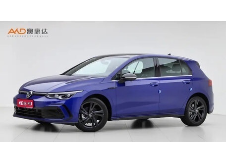 Volkswagen Golf VIII, 2023 год, 2 330 900 рублей, 1 фотография