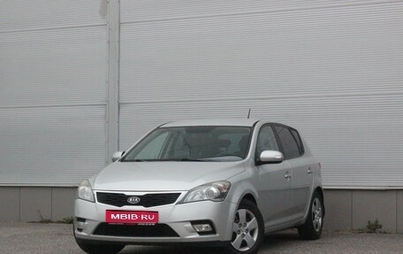 KIA cee'd I рестайлинг, 2010 год, 687 000 рублей, 1 фотография