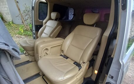 Hyundai Grand Starex Grand Starex I рестайлинг 2, 2010 год, 1 350 000 рублей, 5 фотография