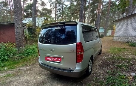 Hyundai Grand Starex Grand Starex I рестайлинг 2, 2010 год, 1 350 000 рублей, 4 фотография