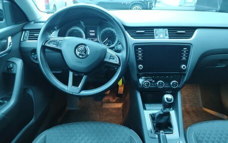 Skoda Octavia, 2018 год, 1 530 000 рублей, 8 фотография