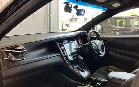 Toyota Harrier, 2019 год, 1 834 000 рублей, 38 фотография