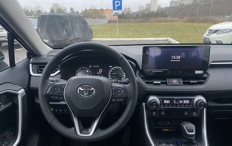 Toyota RAV4, 2025 год, 4 270 000 рублей, 6 фотография