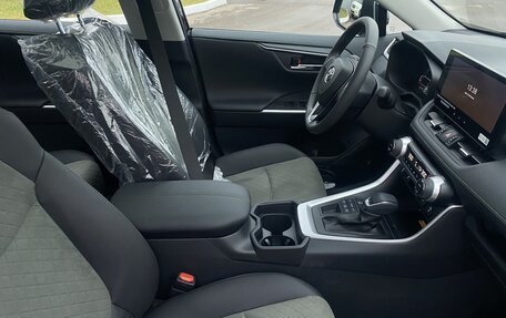 Toyota RAV4, 2025 год, 4 270 000 рублей, 14 фотография