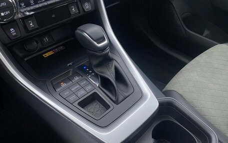 Toyota RAV4, 2025 год, 4 270 000 рублей, 9 фотография