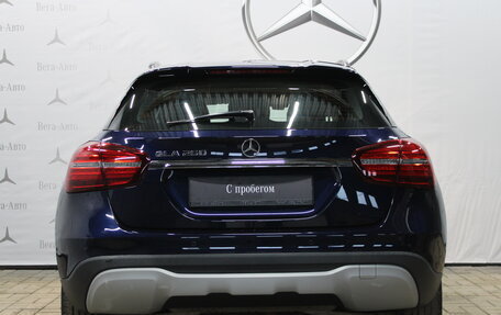 Mercedes-Benz GLA, 2018 год, 1 945 000 рублей, 6 фотография