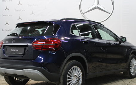 Mercedes-Benz GLA, 2018 год, 1 945 000 рублей, 2 фотография