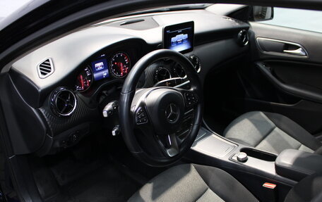 Mercedes-Benz GLA, 2018 год, 1 945 000 рублей, 14 фотография