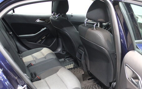 Mercedes-Benz GLA, 2018 год, 1 945 000 рублей, 13 фотография