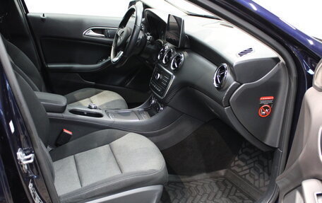 Mercedes-Benz GLA, 2018 год, 1 945 000 рублей, 10 фотография