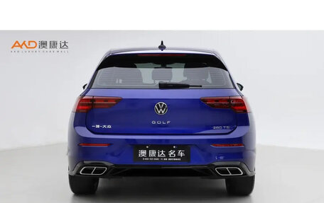 Volkswagen Golf VIII, 2023 год, 2 330 900 рублей, 3 фотография