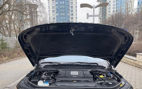 Land Rover Range Rover IV рестайлинг, 2015 год, 5 500 000 рублей, 21 фотография