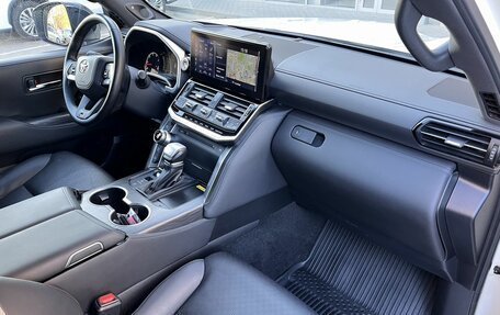 Toyota Land Cruiser, 2021 год, 11 690 000 рублей, 10 фотография