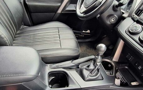 Toyota RAV4, 2019 год, 2 800 000 рублей, 5 фотография