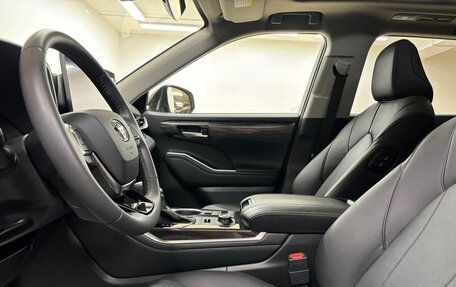 Toyota Highlander, 2025 год, 6 300 000 рублей, 11 фотография