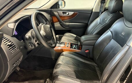 Infiniti QX70, 2013 год, 1 599 000 рублей, 6 фотография