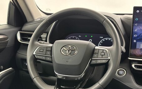 Toyota Highlander, 2025 год, 6 300 000 рублей, 18 фотография