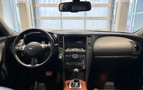 Infiniti QX70, 2013 год, 1 599 000 рублей, 13 фотография