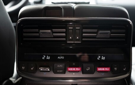 Toyota Land Cruiser, 2025 год, 27 000 000 рублей, 11 фотография