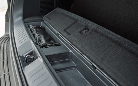 Toyota Land Cruiser, 2025 год, 27 000 000 рублей, 23 фотография