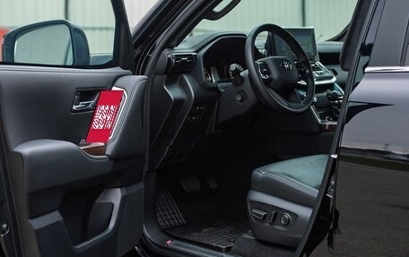 Toyota Land Cruiser, 2025 год, 27 000 000 рублей, 19 фотография