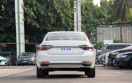 Skoda Superb III рестайлинг, 2025 год, 2 420 001 рублей, 2 фотография