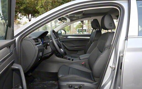 Skoda Superb III рестайлинг, 2025 год, 2 420 001 рублей, 10 фотография