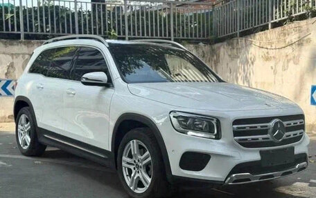 Mercedes-Benz GLB, 2021 год, 2 710 000 рублей, 3 фотография