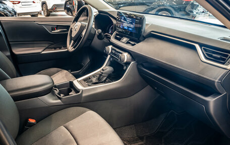 Toyota RAV4, 2025 год, 4 990 000 рублей, 8 фотография