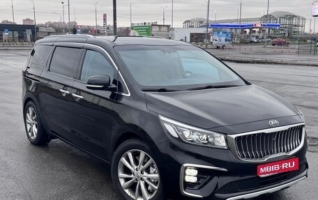 KIA Carnival III, 2018 год, 2 850 000 рублей, 1 фотография
