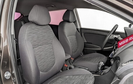 Hyundai Solaris II рестайлинг, 2015 год, 830 000 рублей, 23 фотография