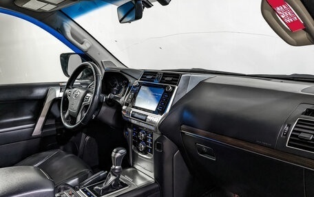 Toyota Land Cruiser Prado 150 рестайлинг 2, 2019 год, 4 150 000 рублей, 13 фотография