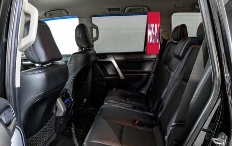 Toyota Land Cruiser Prado 150 рестайлинг 2, 2019 год, 4 150 000 рублей, 18 фотография