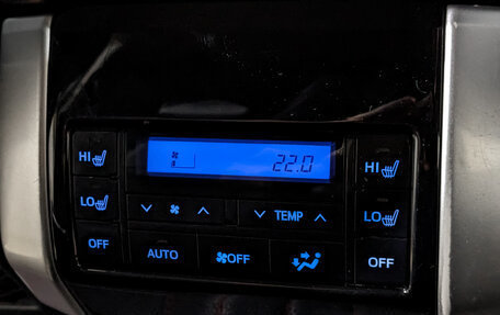 Toyota Land Cruiser Prado 150 рестайлинг 2, 2019 год, 4 150 000 рублей, 30 фотография