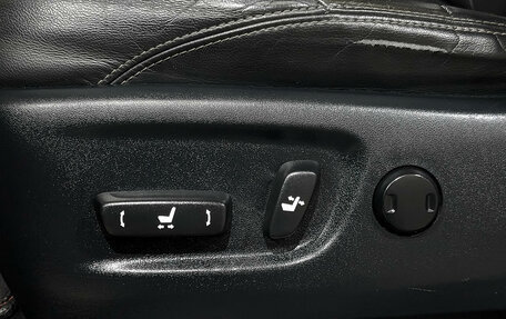 Toyota Land Cruiser Prado 150 рестайлинг 2, 2019 год, 4 150 000 рублей, 29 фотография