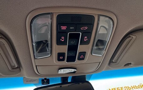 KIA Carnival III, 2018 год, 2 850 000 рублей, 16 фотография