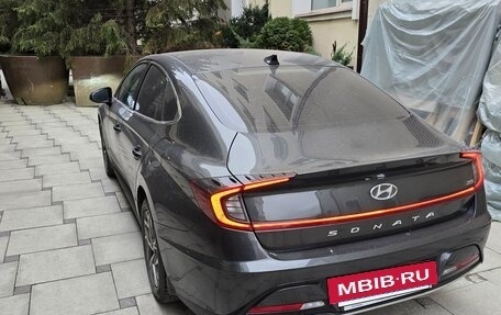 Hyundai Sonata VIII, 2021 год, 3 100 000 рублей, 10 фотография